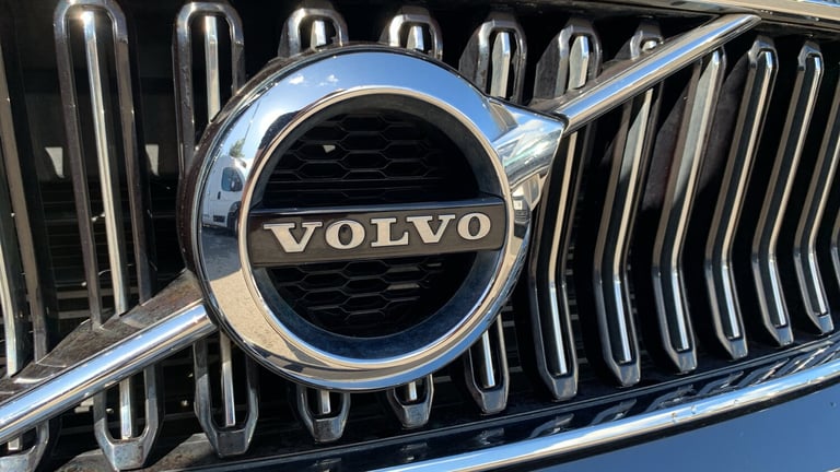 2022 Volvo XC40 1.5h T5 Recharge 10.7kWh Ultimate Bright SUV 5dr Petrol Plug-in Hybrid Auto SUV H...