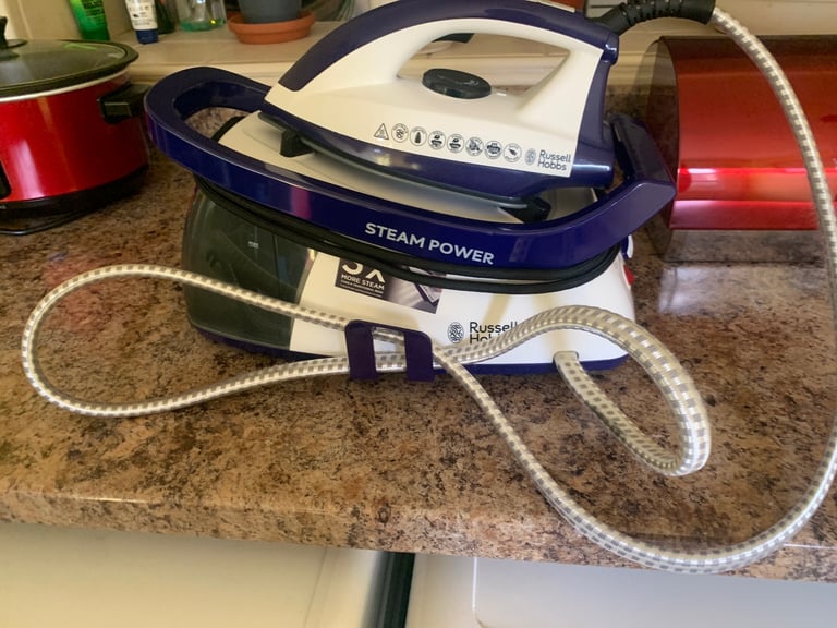 image for Russell Hobbs Steam Iron