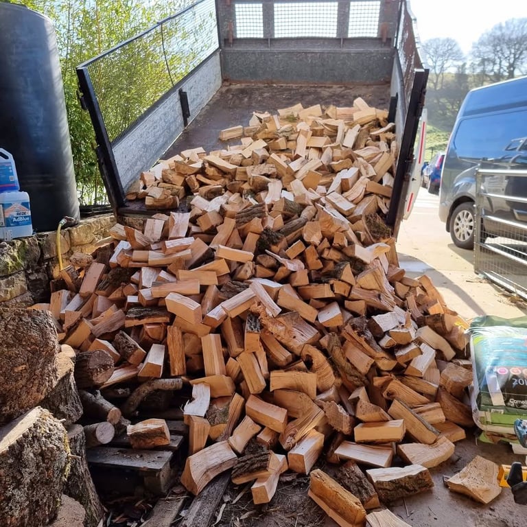 KILN DRIED HARDWOOD LOGS