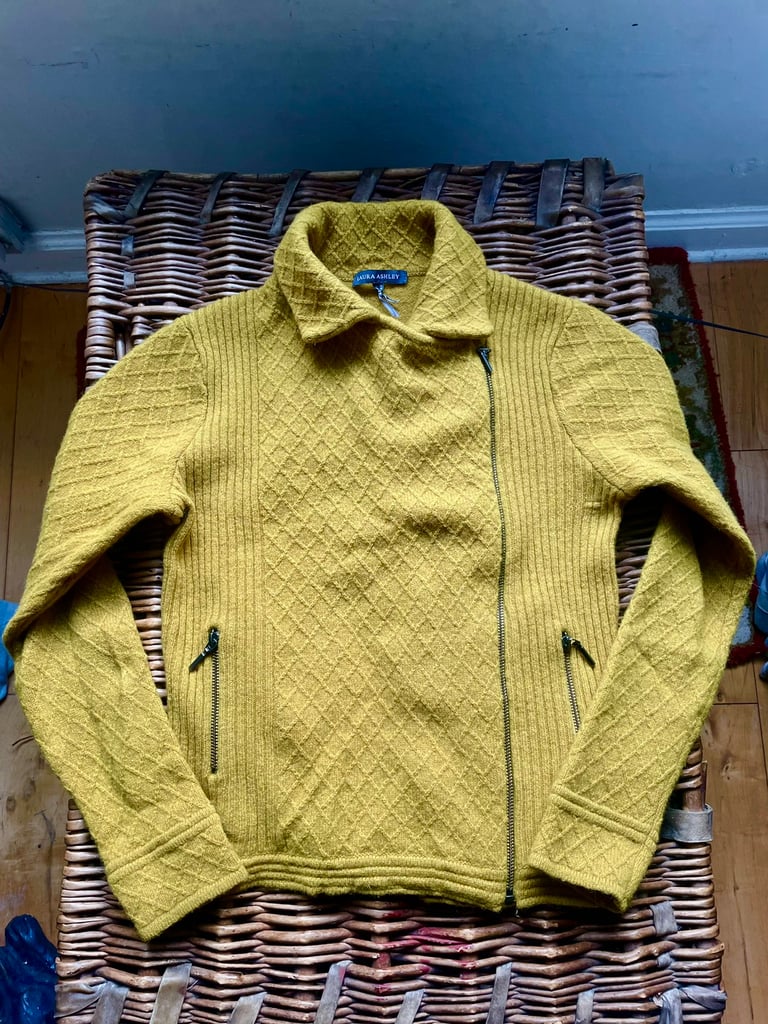 Laura ashley outlet knitwear