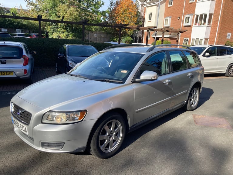 VOLVO V50 1.8 S 5 DOOR ESTATE NEW MOT