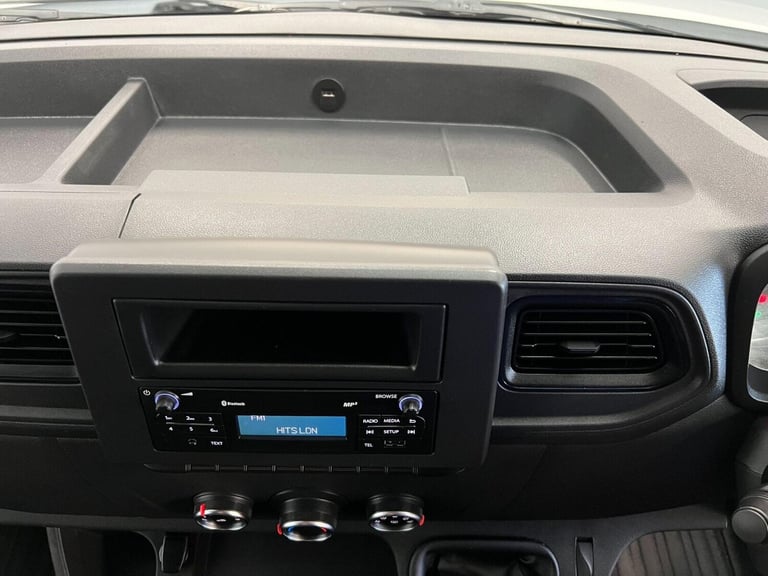 2022 Renault Master LH35dCi 135 Business High Roof Van PANEL VAN DIESEL Manual