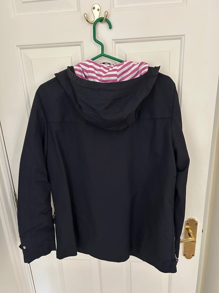 Per Una - Body Sensor & Windproof Jacket with Hood. Immaculate (as new) condition