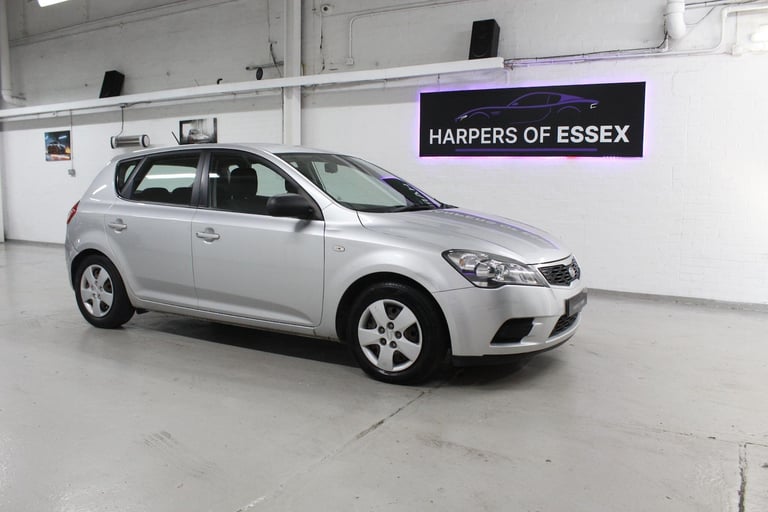 image for 2010 Kia Ceed 1.4 1 Euro 4 5dr HATCHBACK Petrol Manual