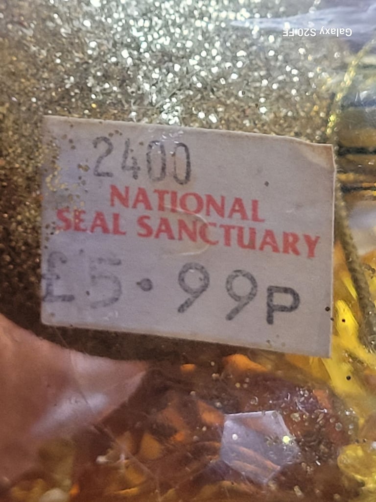 National Seal Sanctuary Exclusive: Jumbo Gold Christmas Tree Ornament Set - $5.99 Deal!