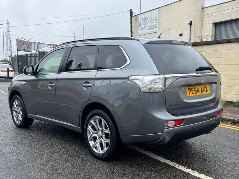  Mitsubishi Outlander 2.0h 12kWh GX4hs CVT 4WD Euro 5 (s/s) 5dr Petrol/Electric Hybrid Automatic