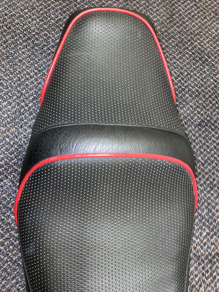Honda VFR 750 F 1990-93 Seat Saddle by 'Custom Seats' for repair