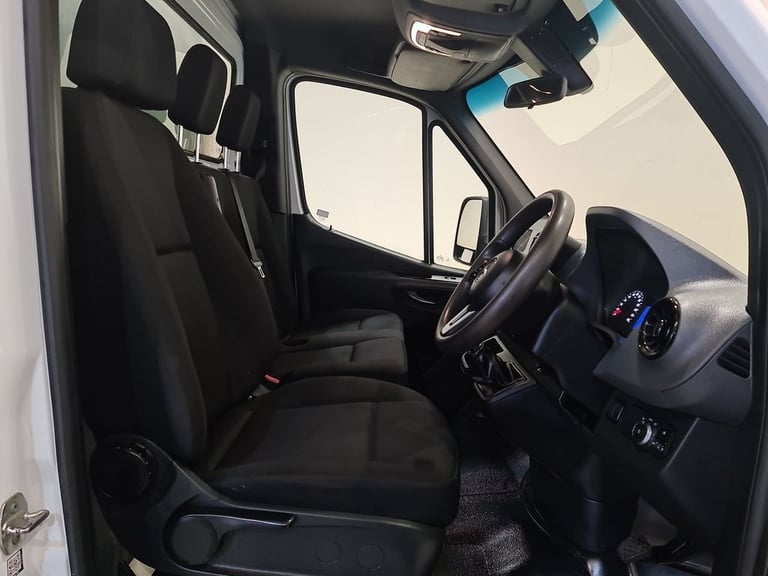 MERCEDES-BENZ SPRINTER 2.0 315 CDI PROGRESSIVE L3 RWD 150 BHP TIPPER DIE