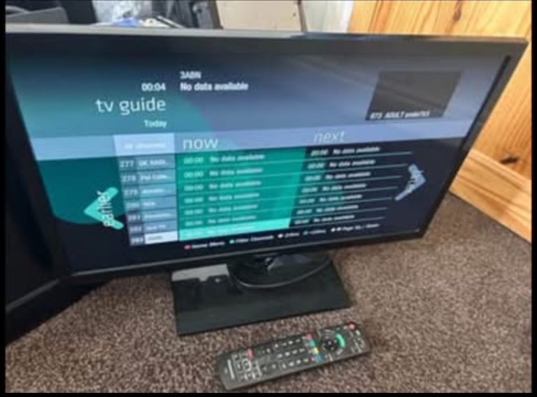 image for Slim Panasonic 24 inch LED smart tv -  , freeview  , hdmi, remote
