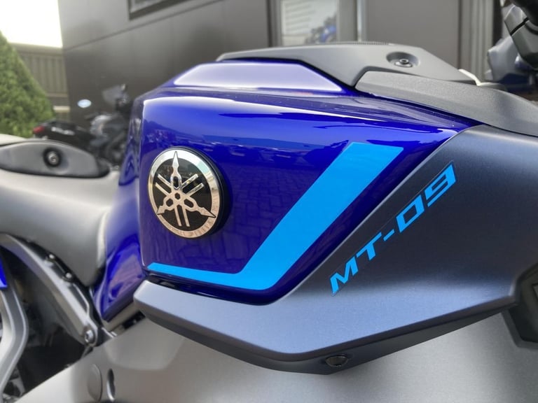 YAMAHA MT-09 Y-AMT - ICON BLUE - BRAND NEW - SAVE 500 AT CRESCENT YAMAHA!