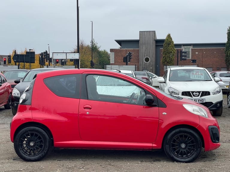 * 2013 CITROEN C1 1.0i VTR 3 DOOR + £20 ROAD TAX + IDEAL FIRST CAR * 