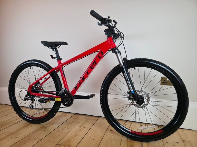 QUALITY USED BIKES FOR SALE | MOUNTAIN HYBRID CARRERA GIANT B-TWIN BOARDMAN PINNACLE RALIEGH  