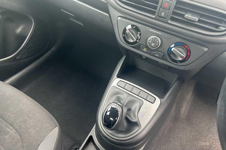 2023 Hyundai i10 1.0 MPi SE Connect 5dr Auto HATCHBACK Petrol Automatic