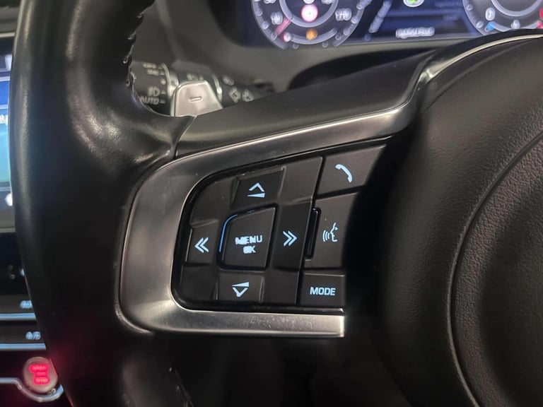 2019 Jaguar F-Pace 2.0 D180 Chequered Flag Auto AWD Euro 6 (s/s) 5dr ESTATE Diesel Automatic