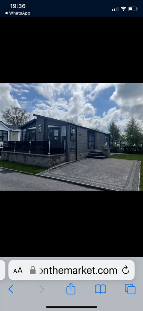 Deluxe twin lodge 