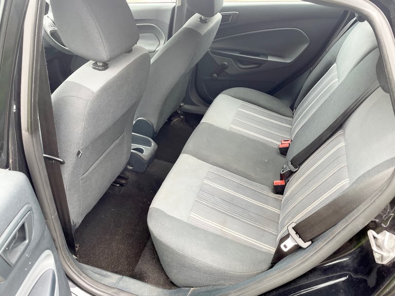 FORD FIESTA 1.2 STYLE 5 DOOR FULL YEARS MOT LOW MILEAGE SERVICE HISTORY RELIABLE RUNNER 