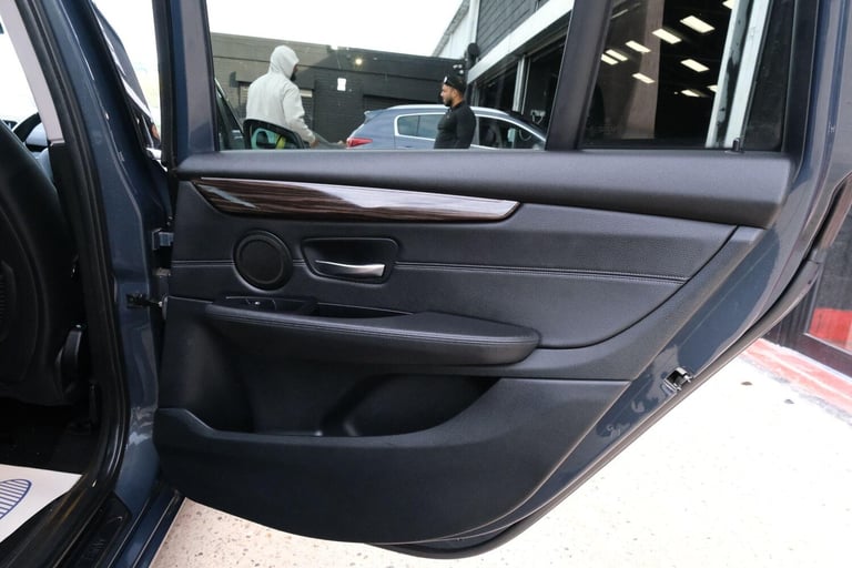 2016 BMW 2 Series Gran Tourer 1.5 218i Luxury Auto Euro 6 (s/s) 5dr ESTATE Petrol Automatic