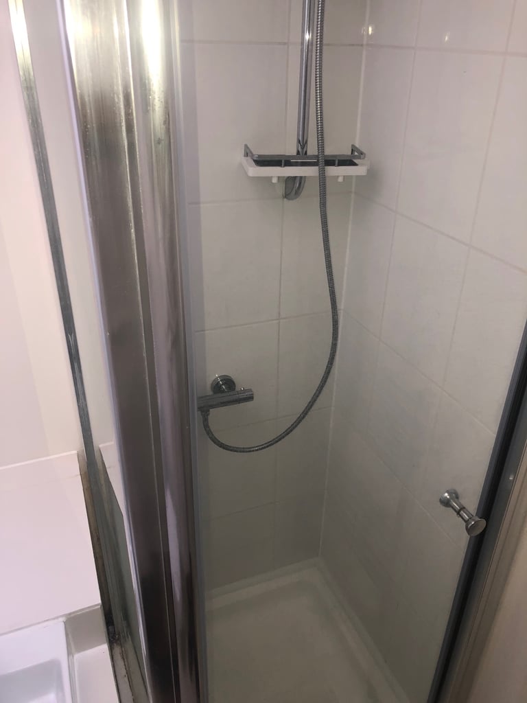  Ensuite room Available - Woolwich