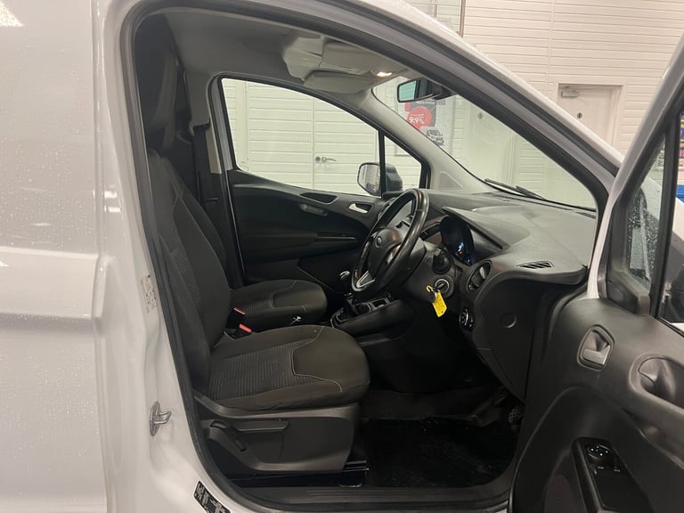2022 Ford Transit Courier TREND 1.5TDCI 100PS VAN (EURO 6) PANEL VAN Diesel Manual