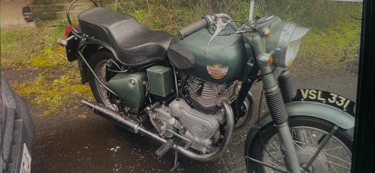 Royal Enfield 700 tewin