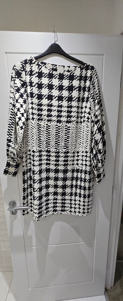 image for H&M Dress