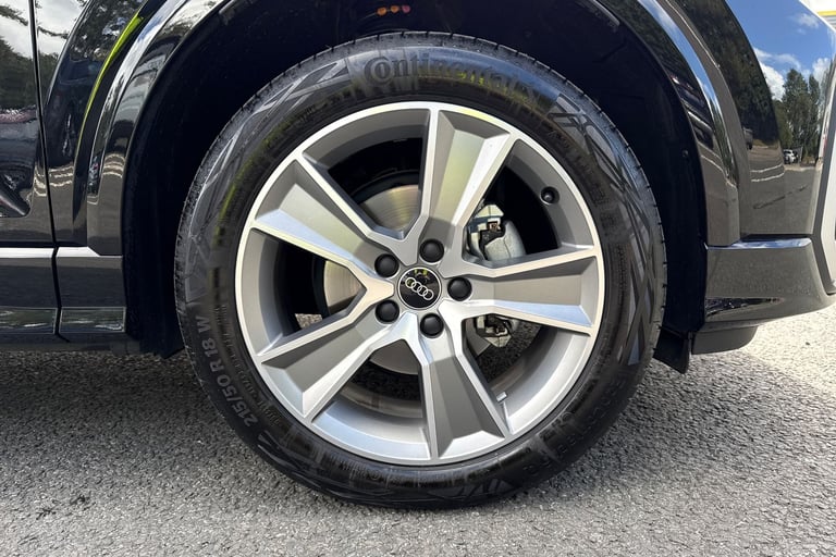 2025 Audi Q2 S line 30 TFSI  116 PS 6-speed SUV PETROL Manual