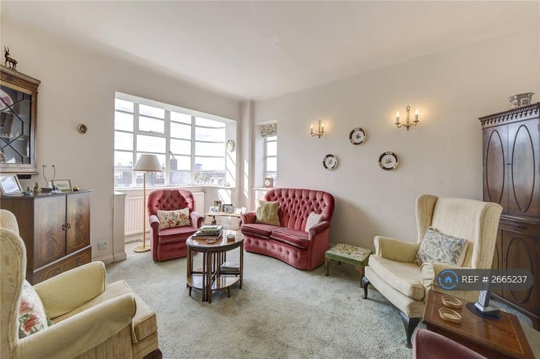 3 bedroom flat in Winchester Court, London, W8 (3 bed) (#2665237)