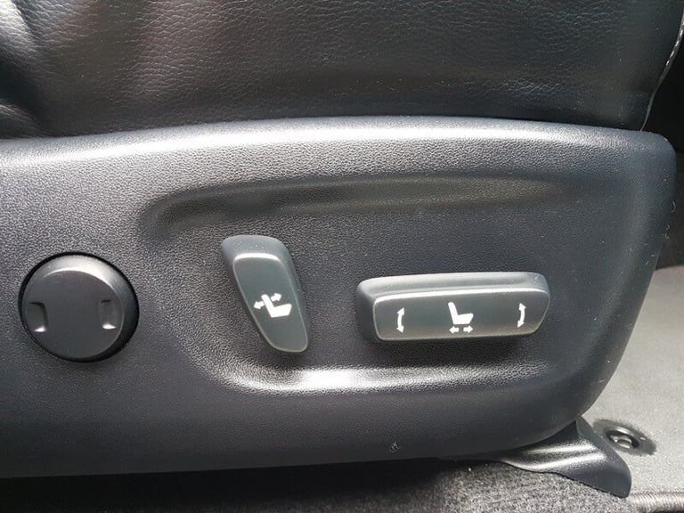 Toyota RAV4 D-4D INVINCIBLE AWD