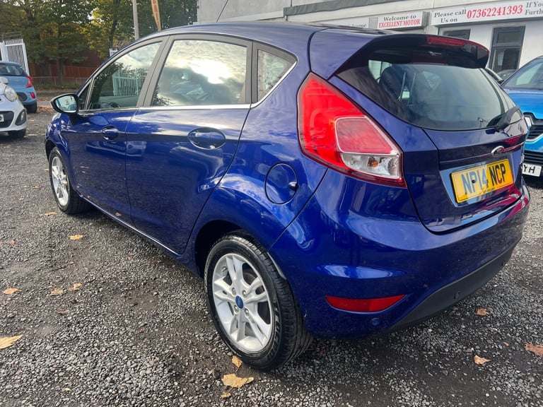 2015 Ford Fiesta 1.6 Zetec 5dr Powershift HATCHBACK Petrol Automatic