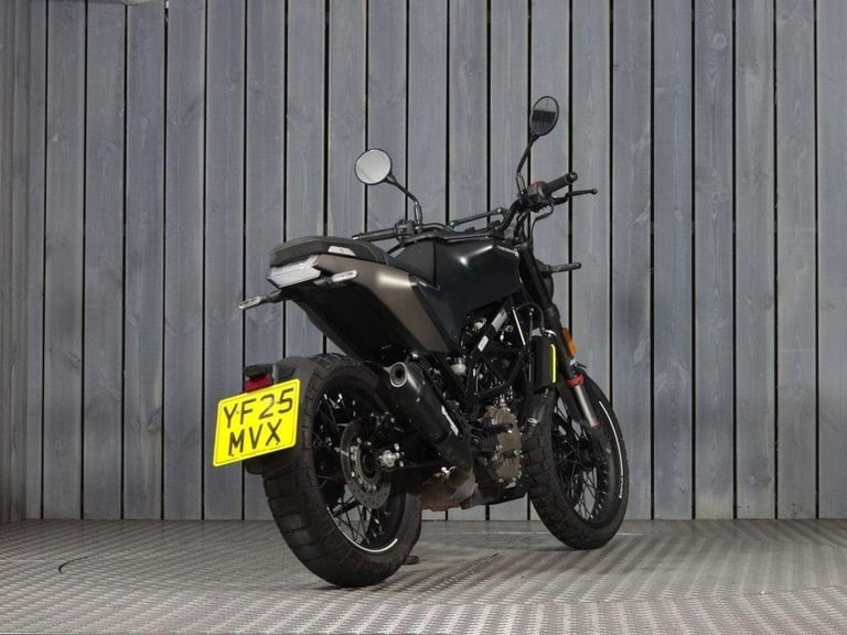 2025 25 HUSQVARNA SVARTPILEN 125