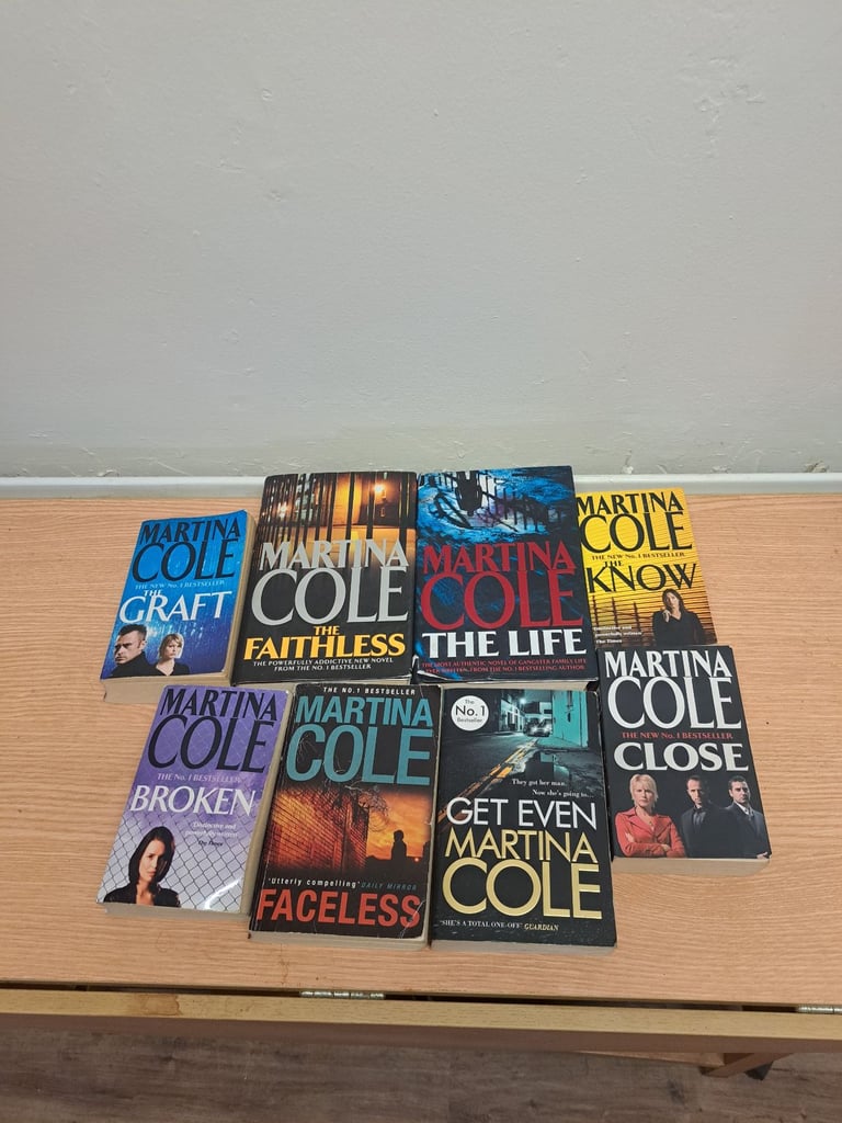 8 paper back gangland books by martina cole