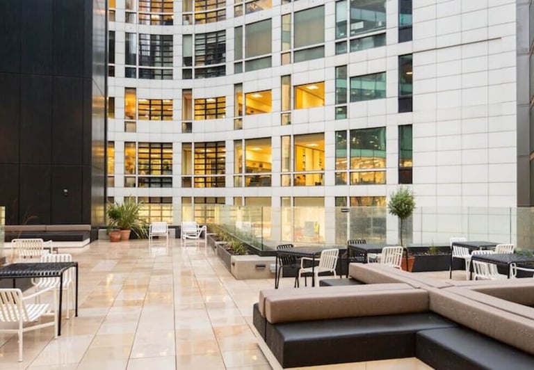 Furnished offices to rent in *Moorgate*. Office Spaces for 2 to 700 desks EC2