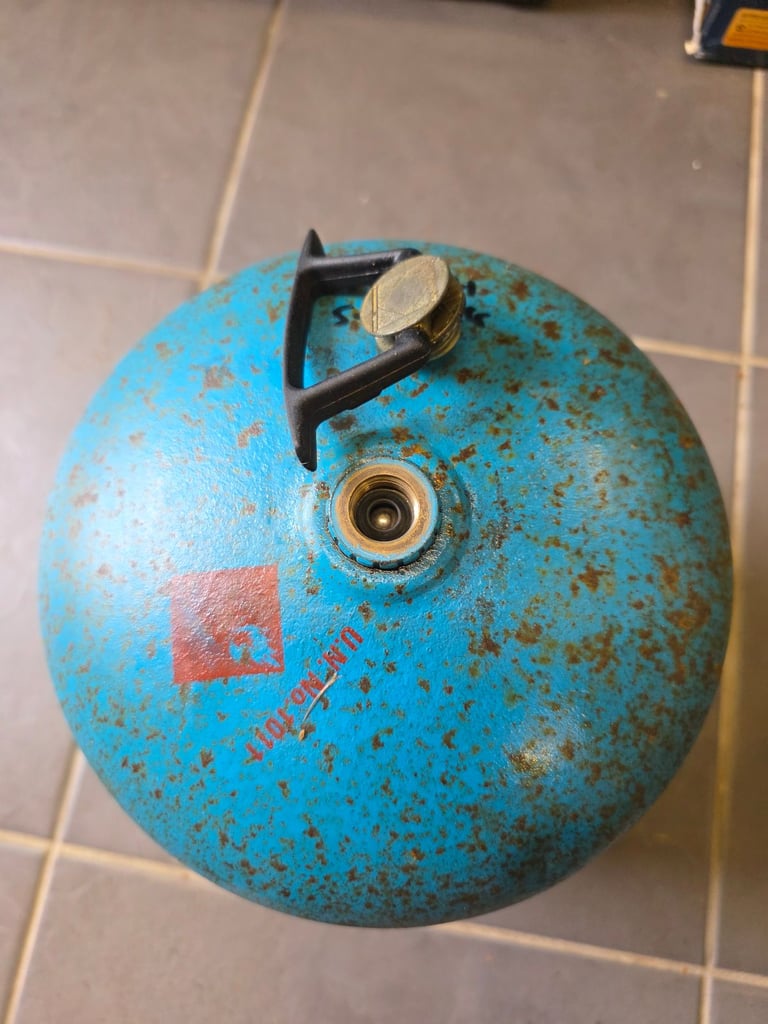 Campingaz 907 Gas Bottle nearly full