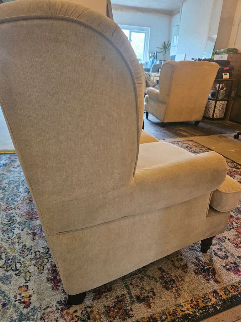 Cream Sofa - free to collect