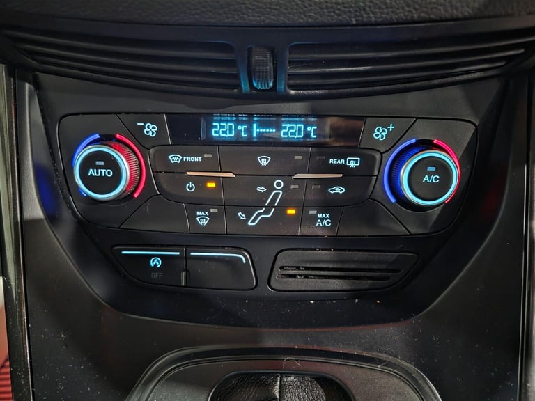 2016 Ford Grand C-Max 1.5 TDCi Titanium Powershift Euro 6 (s/s) 5dr (Nav) MPV Diesel Automatic