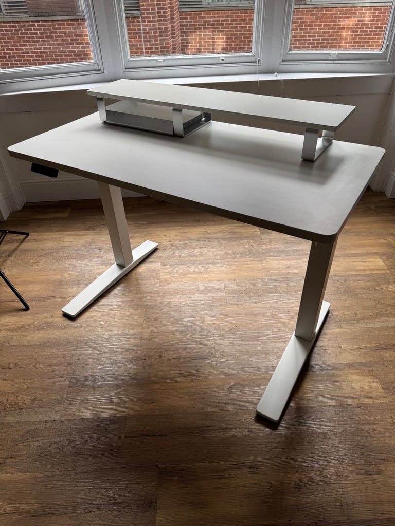 Flexispot E7 Pro standing desk (white)