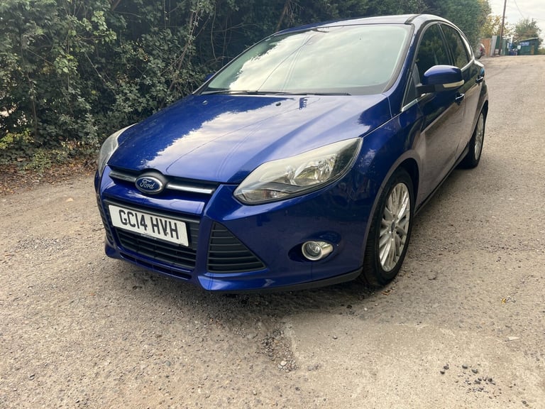 2014 Ford Focus 1.0 EcoBoost Zetec Navigator 5dr HATCHBACK Petrol Manual