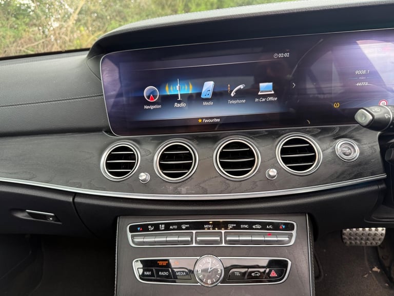 2020 Mercedes-Benz E Class 2.9 E400d AMG Line Night Edition (Premium Plus) G-Tronic+ 4MATIC Euro ...