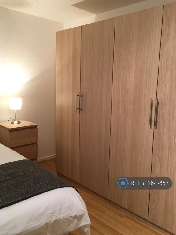 1 bedroom in North End Road, London, W14 (#2647857)