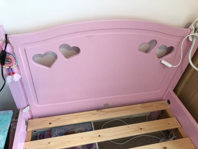 Single Bed,  pink with hearts cut out 💕