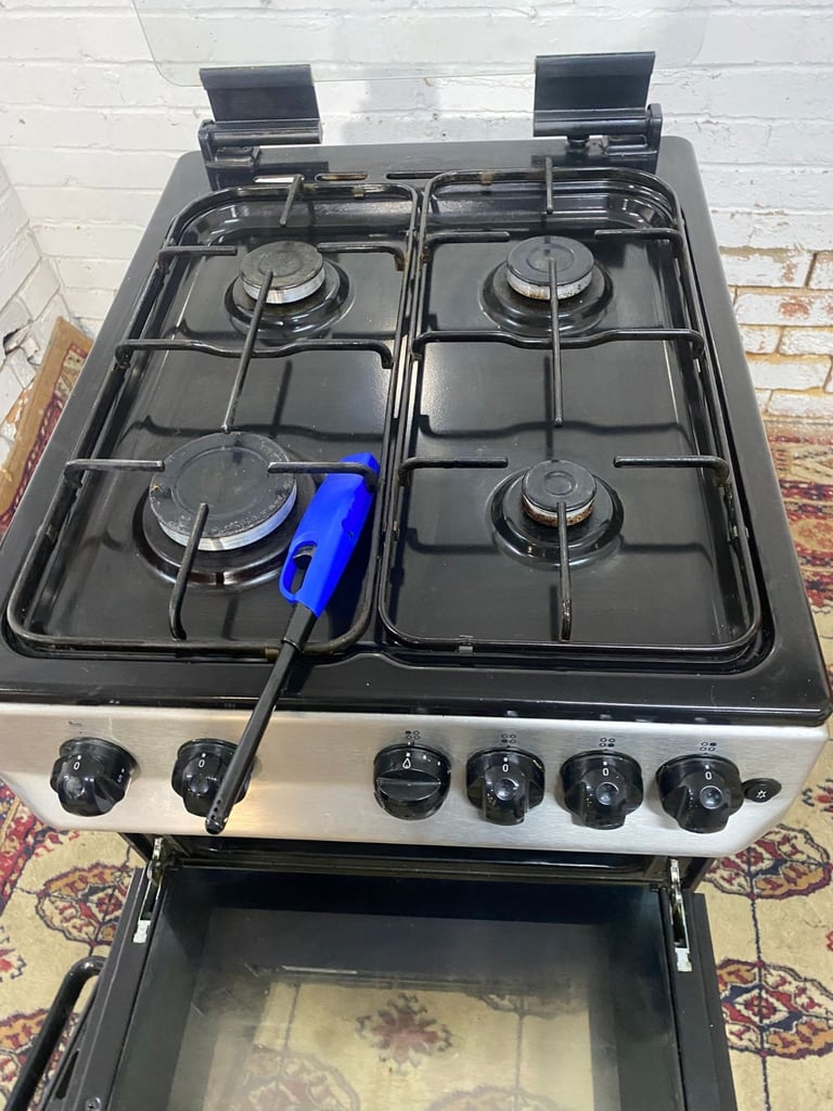 2 beautiful 50cm gas cooker in good condition fully working 