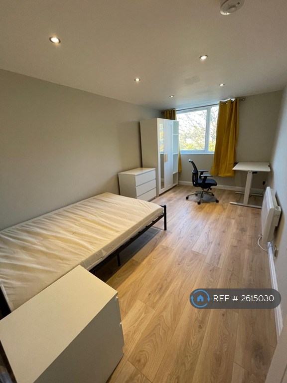 2 bedroom flat in St. Ann's Close, Newcastle Upon Tyne, NE1 (2 bed) (#2615030)