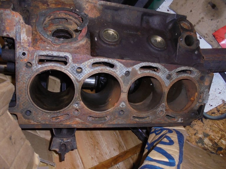 Triumph Stag block, crank, jackshaft.