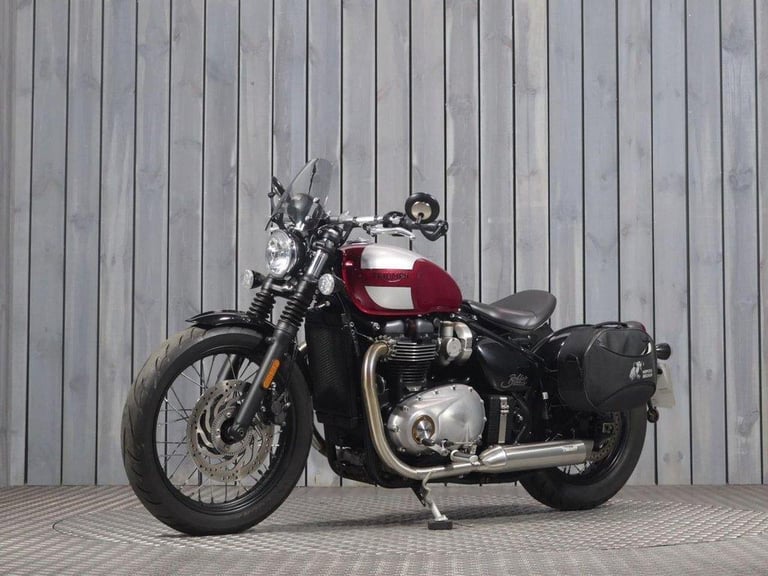 2017 67 TRIUMPH BOBBER