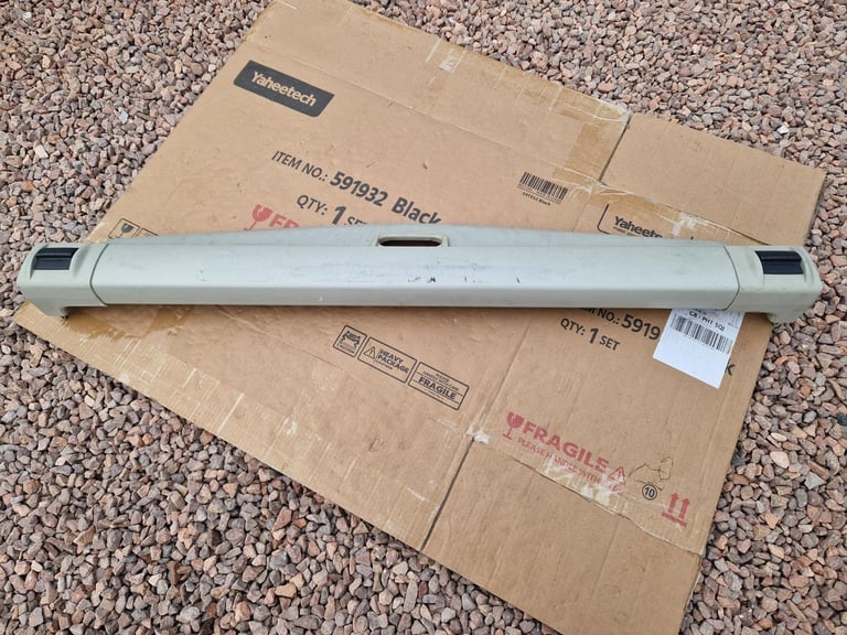 image for SAAB 9-3 Estate 2006 rear roller cover