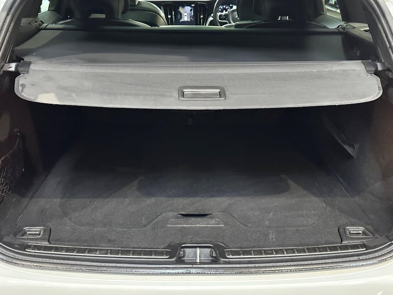 2019 Volvo V60 2.0 T5 R-Design Pro Auto Euro 6 (s/s) 5dr ESTATE Petrol Automatic