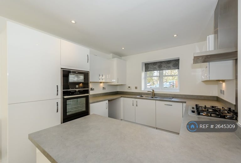4 bedroom house in Aspen Close, Bolton, BL1 (4 bed) (#2645309)