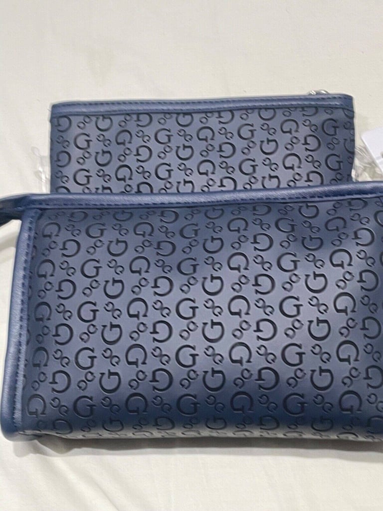 GUESS HANDBAG / PURSE / Make Up Bags, 2 BAGS - NEW WITH TAGS