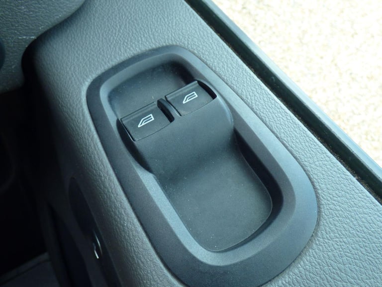 FORD TRANSIT 2.0 Transit Trend Van 350 L2 2.0L EcoBlue 130PS FWD 6 Speed Manual