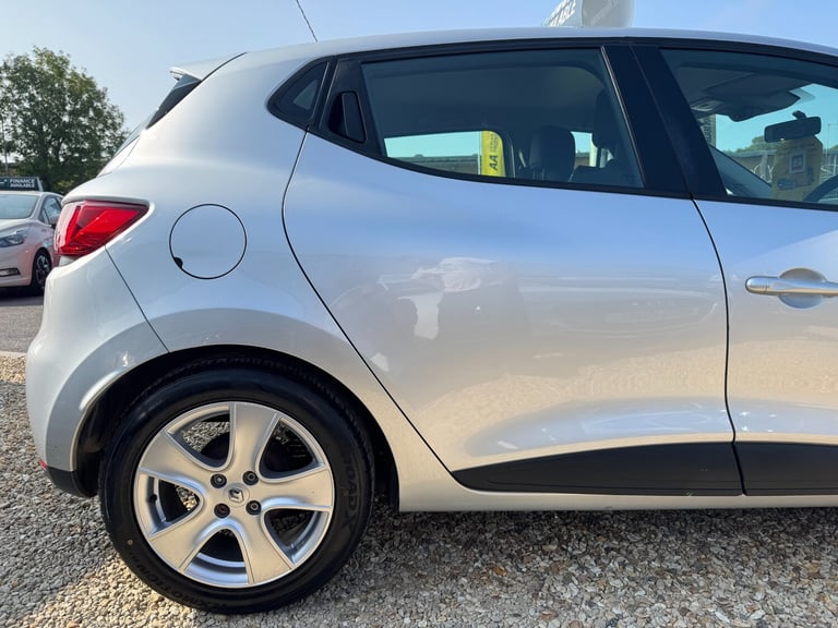 2014 Renault Clio 0.9 TCE 90 Expression+ Energy 5dr HATCHBACK Petrol Manual